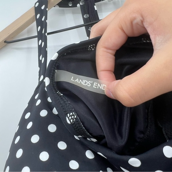 Lands' End Black White Polka Dot Tankini Swim Top Built in Bra Size 16 D Cup - Picture 2 of 6
